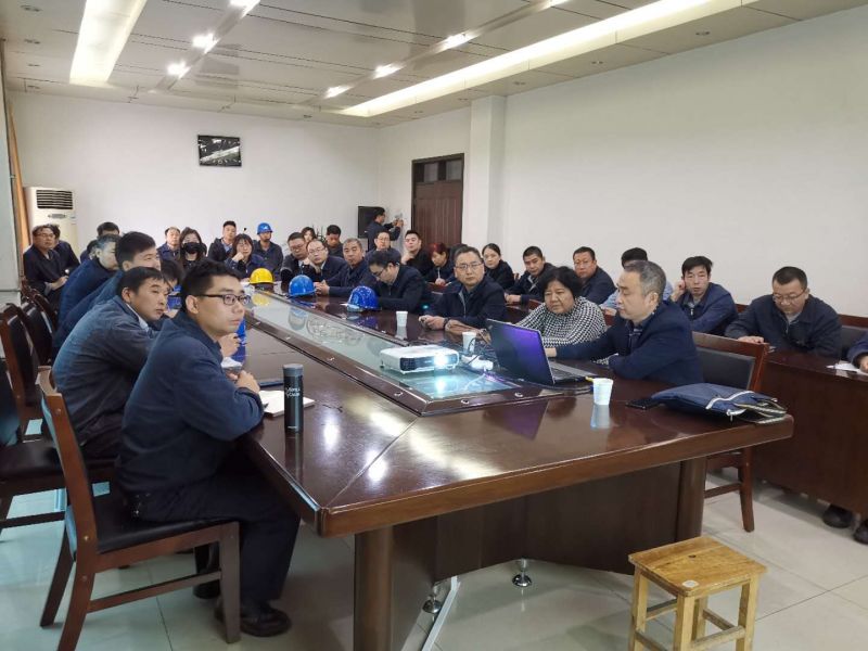 
				   
					學(xué)習固體廢物防治法、提高環(huán)境治理能力——黃河同力舉辦新版《固體廢物污染環(huán)境防治法》培訓班
				 