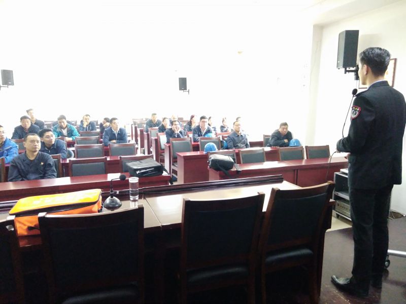 
				   
					黃河同力組織開(kāi)展2019年消防安全、職業(yè)衛生及廠(chǎng)區雙重預防體系建設知識培訓
				 